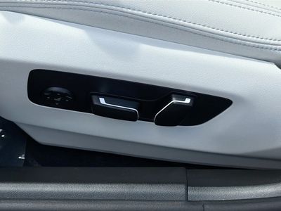 2027 BMW 5 Series - Photo 24