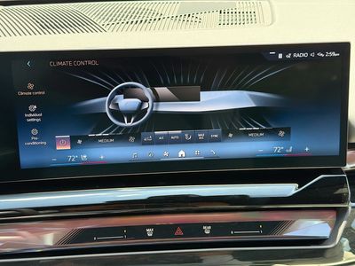 2027 BMW 5 Series - Photo 33