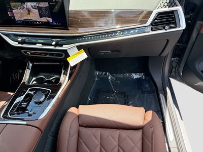 2027 BMW X7 - Photo 18