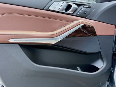 2027 BMW X7 - Photo 22