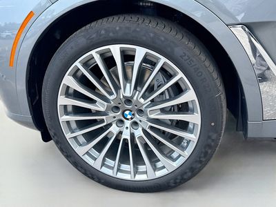 2027 BMW X7 - Photo 42