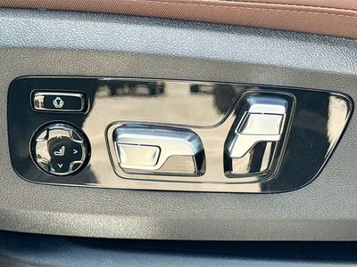2027 BMW X7 - Photo 25