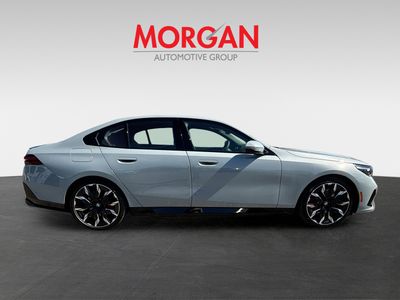 2026 BMW i5 - Photo 2