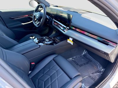 2026 BMW i5 - Photo 14