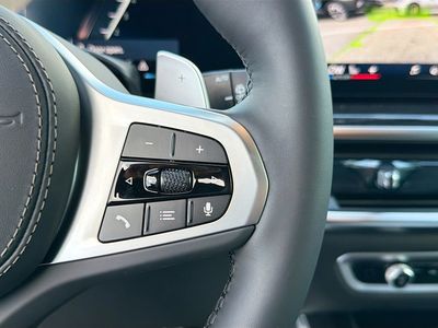 2026 BMW X5 — photo 39 view
