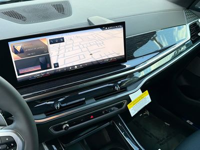 2026 BMW X5 — photo 28 view
