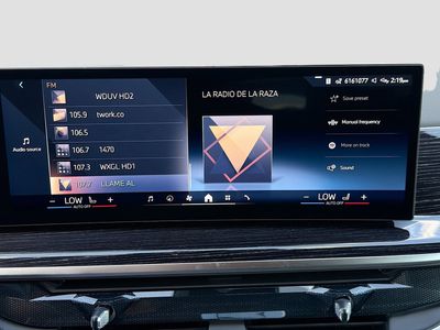 2026 BMW X5 — photo 32 view