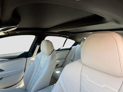 2026 BMW 8 Series - Photo 27