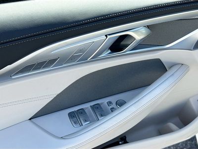 2026 BMW 8 Series - Photo 23