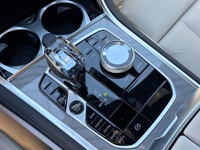 2026 BMW 8 Series - Photo 29