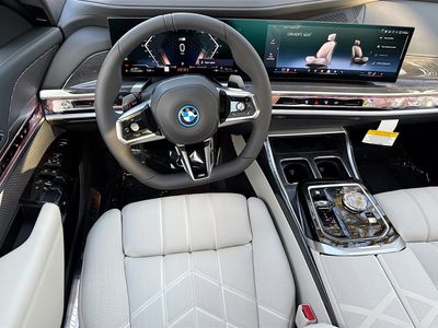 2026 BMW 7 Series - Photo 17