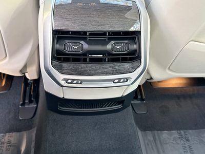 2026 BMW 7 Series - Photo 20