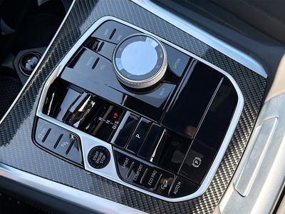 2027 BMW X6 - Photo 29
