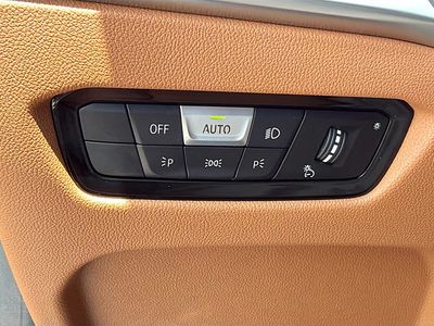 2026 BMW i4 - Photo 35