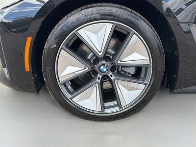 2026 BMW i4 - Photo 41