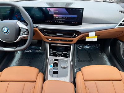 2026 BMW i4 - Photo 18