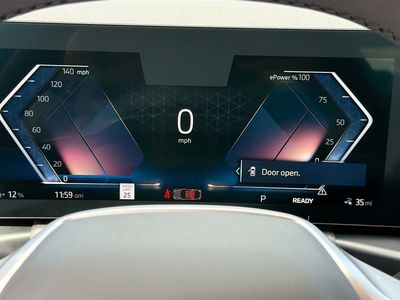 2026 BMW i4 - Photo 40