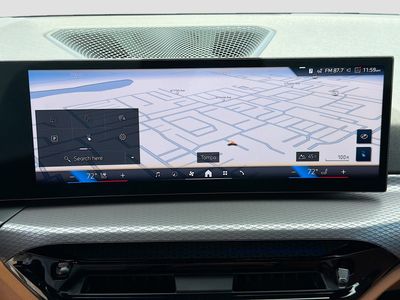 2026 BMW i4 - Photo 32
