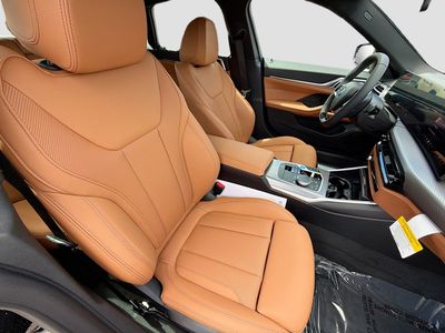 2026 BMW i4 - Photo 14