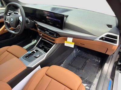 2026 BMW i4 - Photo 13