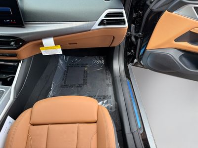2026 BMW i4 - Photo 17