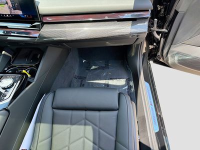 2027 BMW 5 Series - Photo 17