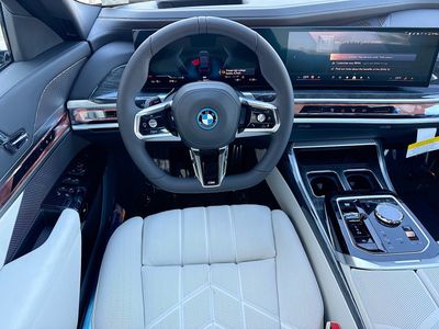 2026 BMW i7 - Photo 17