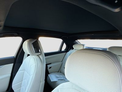 2026 BMW i7 - Photo 26