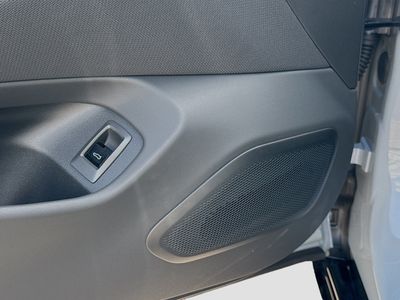 2026 BMW 5 Series - Photo 24