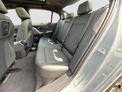 2026 BMW 5 Series - Photo 21