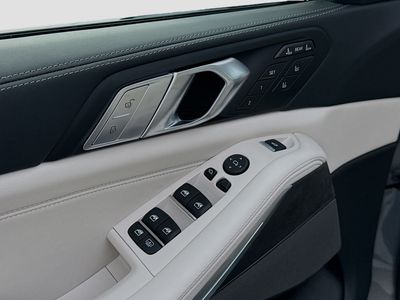 2026 BMW X7 - Photo 24