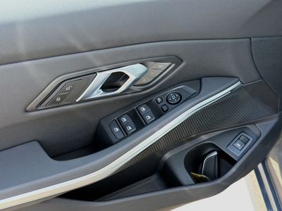 2026 BMW 3 Series - Photo 23