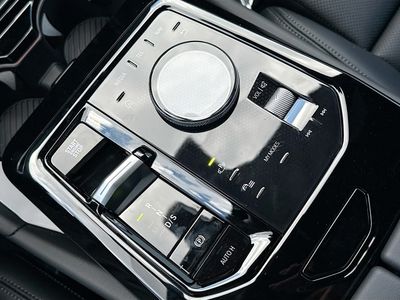 2027 BMW 5 Series - Photo 29