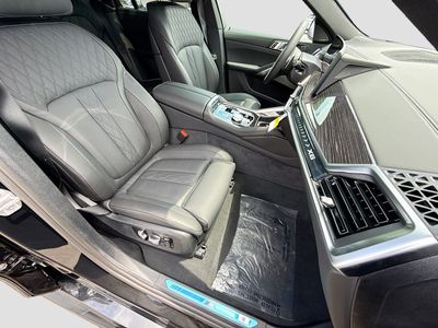 2027 BMW X6 - Photo 14