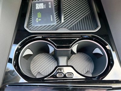 2026 BMW 5 Series - Photo 31