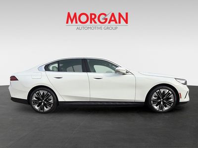 2026 BMW i5 - Photo 2