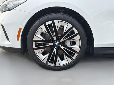 2026 BMW i5 - Photo 42