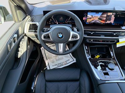 2026 BMW X5 — photo 17 view