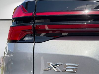 2026 BMW X5 — photo 10 view