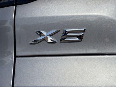 2026 BMW X5 — photo 11 view