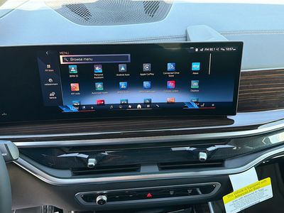 2026 BMW X5 — photo 30 view