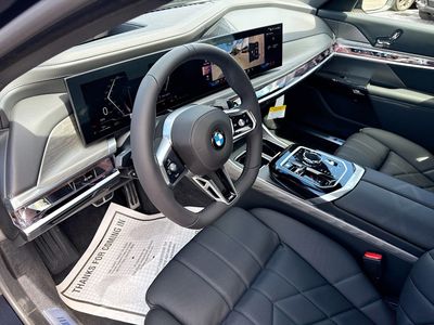2026 BMW 7 Series - Photo 25