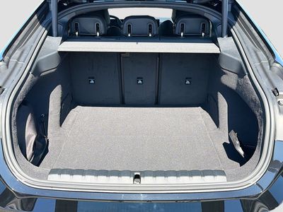 2026 BMW i4 - Photo 11