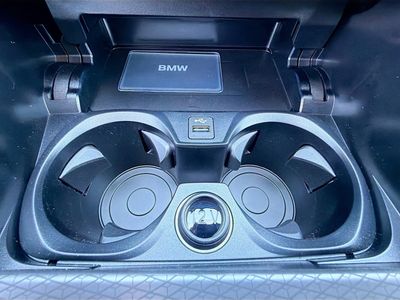 2026 BMW i4 - Photo 30