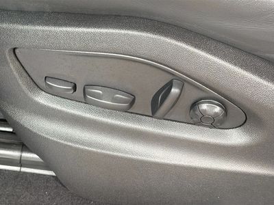 2025 Porsche Cayenne - Photo 27