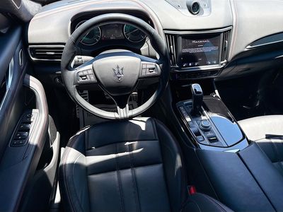 2022 Maserati Levante - Photo 16