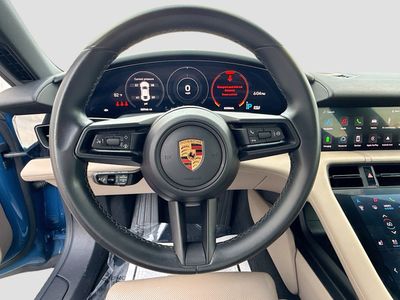 2022 Porsche Taycan - Photo 38