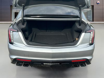2025 Cadillac CT5-V - Photo 12