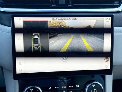2023 Jaguar F-PACE - Photo 33