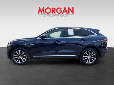2023 Jaguar F-PACE - Photo 2